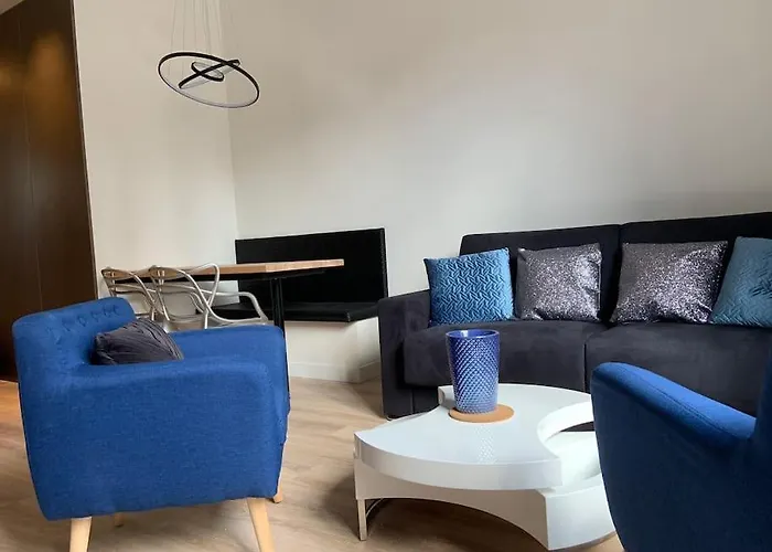 Riviera Sky, Design Centre Croisette